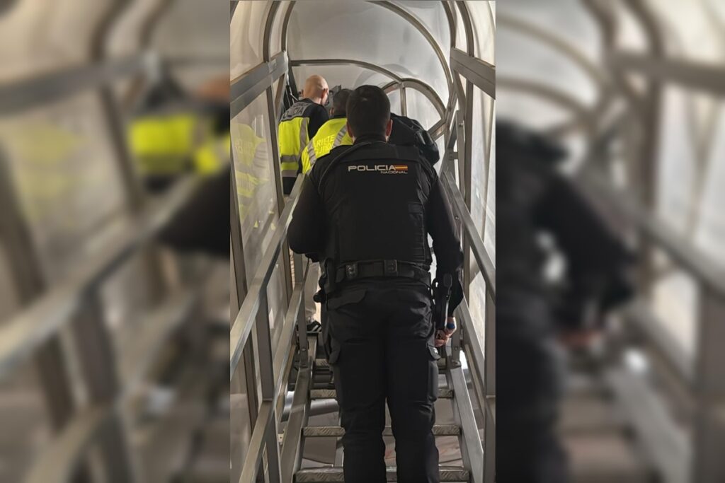 interpol:-brasileiro-procurado-por-trafico-e-extraditado-da-espanha