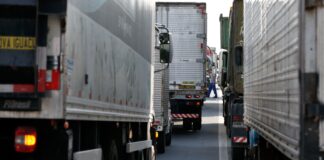 cmn-regulamenta-linha-de-r$-6-bi-para-financiamento-de-caminhoes