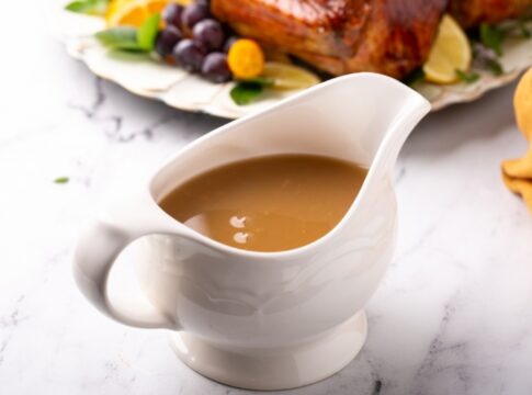 molho-para-chester:-receita-agridoce-deixa-a-carne-gostosa-e-macia