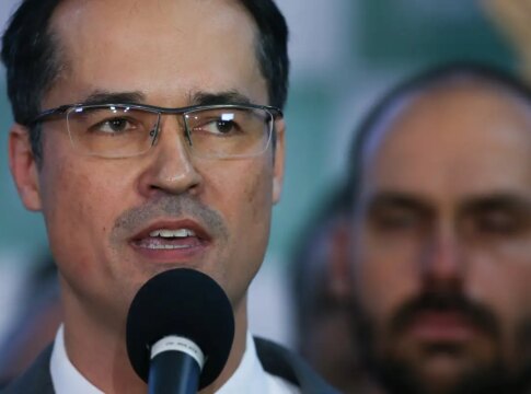 deltan-paga-indenizacao-a-lula-por-powerpoint-da-lava-jato