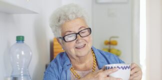 nutricionista-aponta-cha-popular-que-auxilia-na-reducao-da-glicose