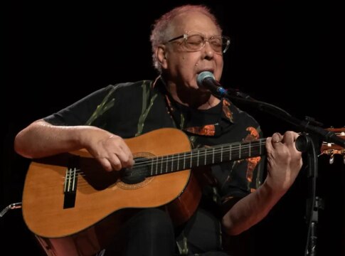 tv-brasil-reexibe-show-no-cena-musical-em-homenagem-a-jards-macale