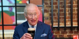 rei-charles-investe-em-remedio-natural-para-“curar”-ressaca-de-natal