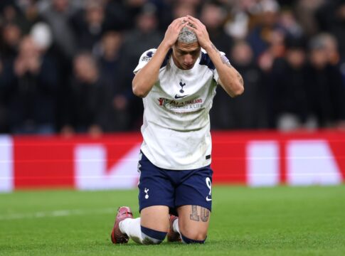 premier-league:-richarlison-marca,-mas-liverpool-bate-tottenham