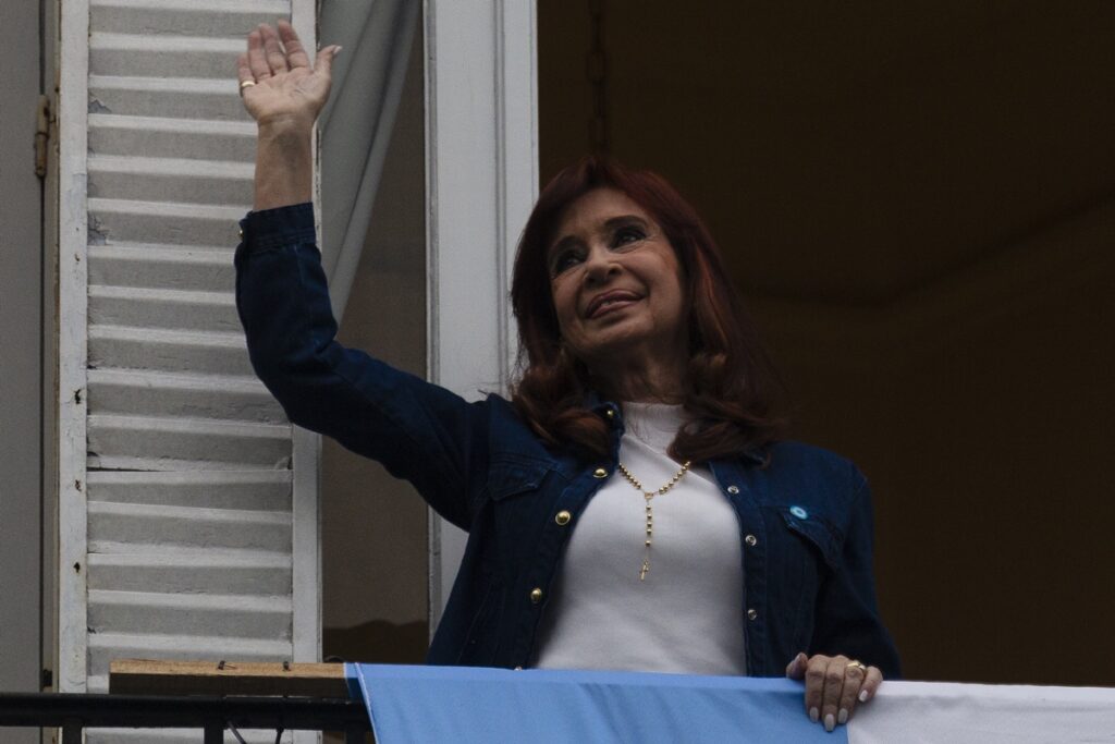 cristina-kirchner-passa-por-cirurgia-de-apendicite-apos-sentir-dores