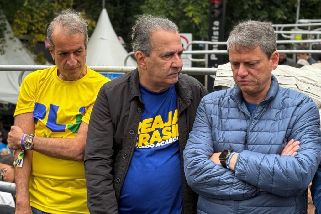 malafaia-abre-fogo:-flavio-e-o-erro,-tarcisio-e-a-solucao