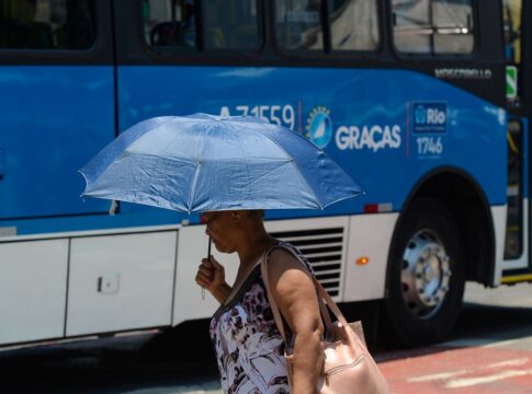 calor-pode-aumentar-risco-de-casos-de-avc,-alerta-medico