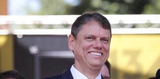 para-os-que-ainda-sonham-com-tarcisio-candidato-a-presidente