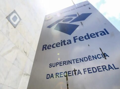 arrecadacao-federal-atinge-r$-226,7-bilhoes-em-novembro-e-bate-recorde