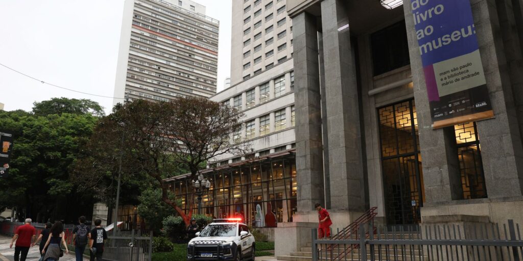 mulher-e-presa-suspeita-de-ajudar-em-roubo-de-obras-de-arte-em-sp