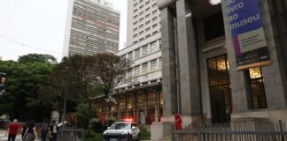 mulher-e-presa-suspeita-de-ajudar-em-roubo-de-obras-de-arte-em-sp