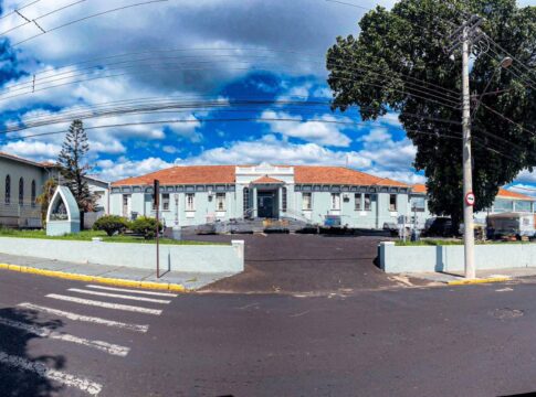 hospital-tera-que-indenizar-mulher-que-teve-filho-trocado-ha-44-anos