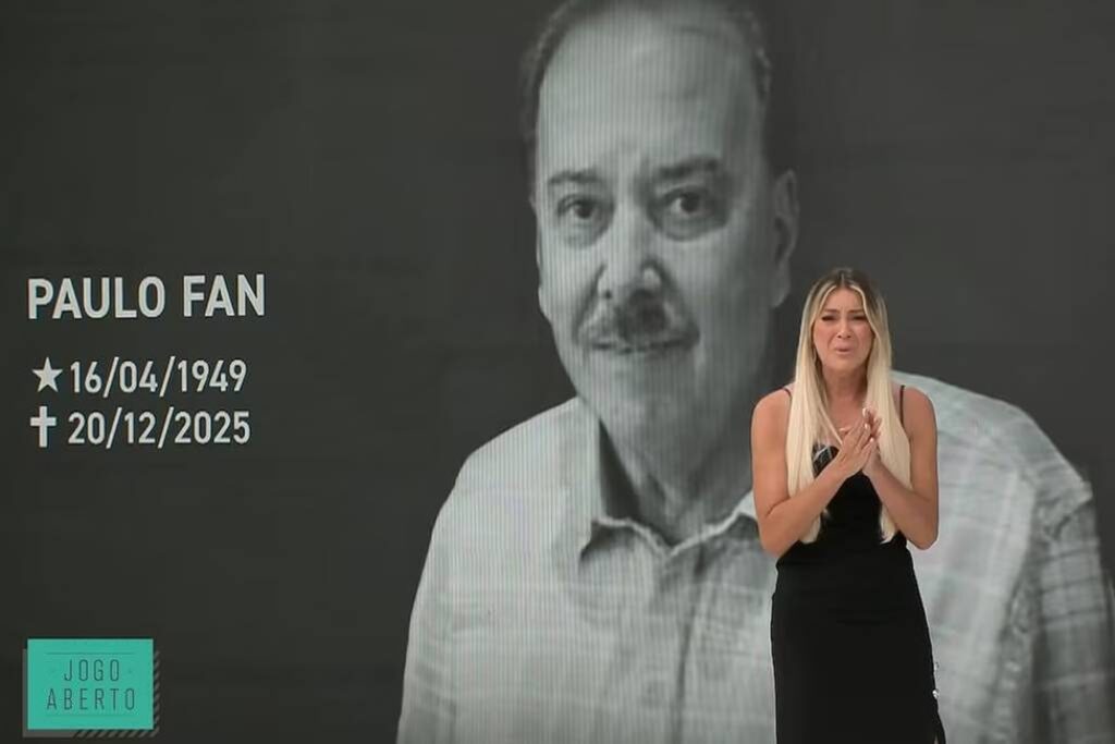 renata-fan-se-emociona-ao-vivo-ao-falar-de-morte-repentina-do-pai