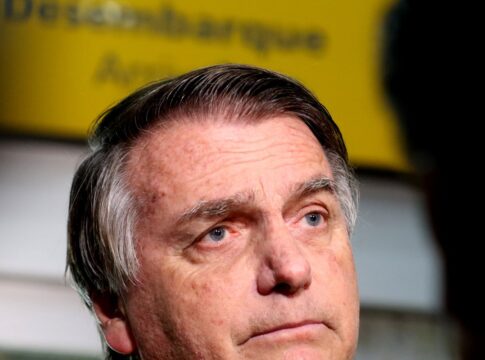 bolsonaro-deve-ser-internado-amanha-para-realizar-cirurgia