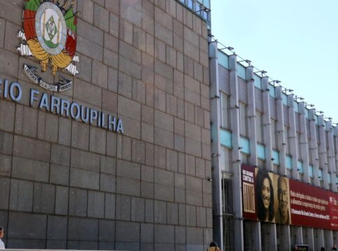 lula-sanciona-porte-de-arma-para-policiais-legislativos-estaduais