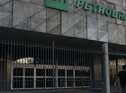 federacoes-se-dividem-sobre-futuro-da-greve-na-petrobras