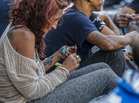 um-em-cada-cinco-brasileiros-ja-usou-drogas-ilicitas,-aponta-estudo