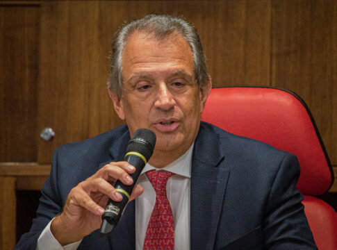 flamengo-tem-receita-recorde-no-brasil-e-ultrapassa-r$-2-bilhoes