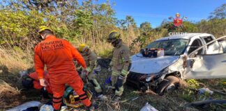 caminhonete-cai-em-ribanceira-e-deixa-um-ferido-na-df-280