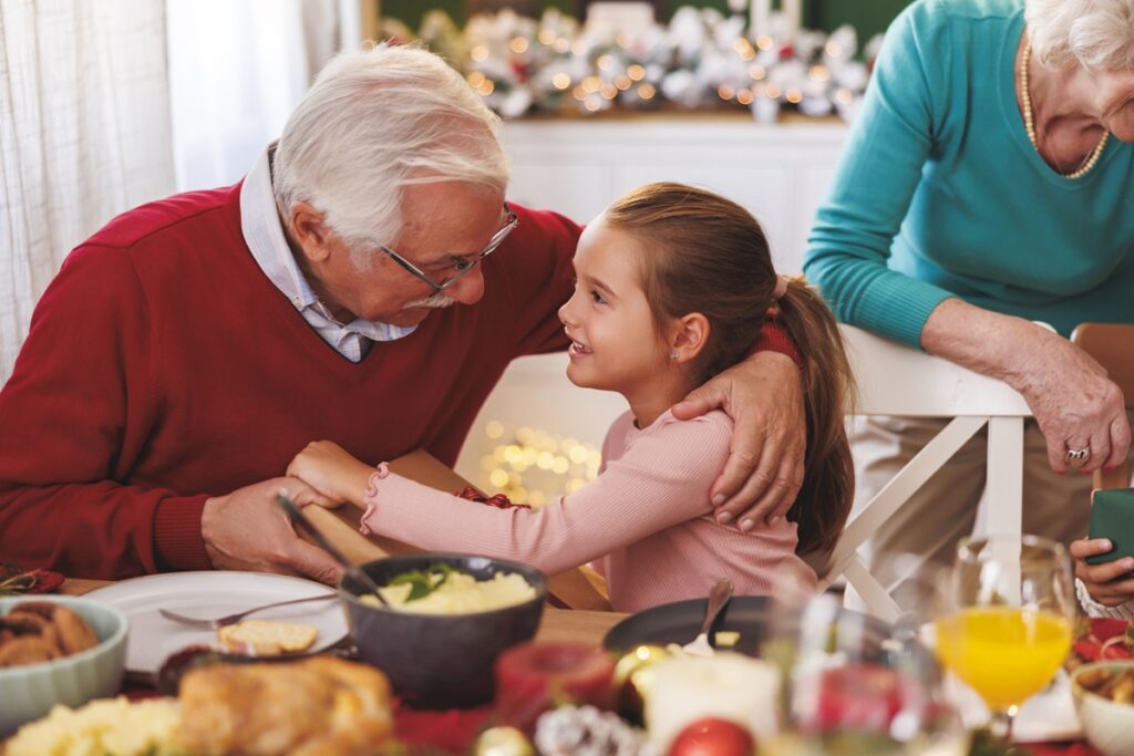 ceia-para-criancas-e-idosos-exige-cuidados-especiais.-medicos-explicam