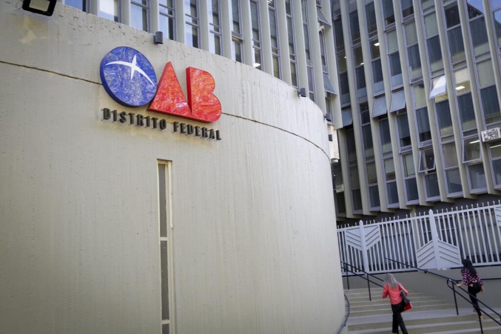 oab-df-pede-suspensao-de-imposto-minimo-sobre-dividendos-de-advogados