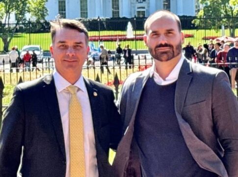 flavio-e-eduardo-comemoram-vitoria-de-aliado-de-trump-em-honduras