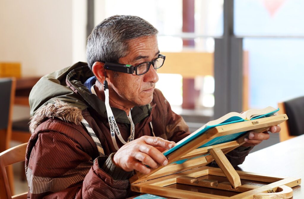bibliotecas-de-sp-devolvem-prazer-de-ler-a-quem-perdeu-a-visao