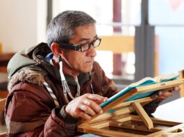 bibliotecas-de-sp-devolvem-prazer-de-ler-a-quem-perdeu-a-visao