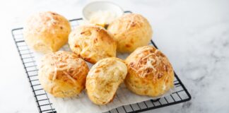 veja-como-fazer-pao-recheado-com-peru-e-aproveite-o-que-sobrou-da-ceia