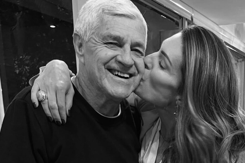 elaine-mickely-desabafa-sobre-1o-natal-sem-o-pai:-“seu-legado-ficara”