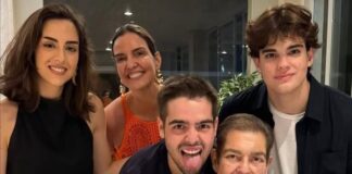 faustao-comemora-o-natal-e-sorri-em-clique-raro-com-o-filho.-veja