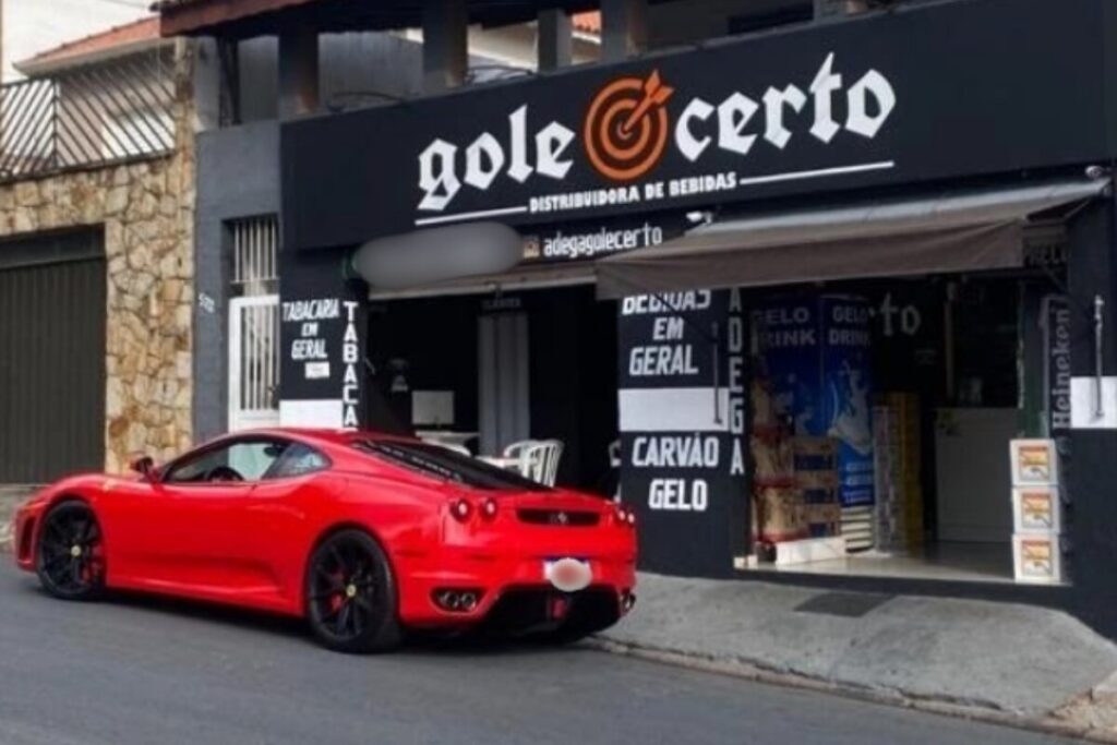 ladrao-tenta-roubar-adega-na-noite-de-natal-e-e-espancado-pelos-donos