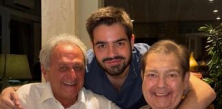 joao-silva-posa-ao-lado-de-faustao-e-festeja-natal:-“privilegio”