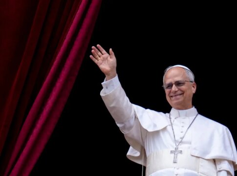 em-1o-sermao-de-natal,-papa-lamenta-condicoes-dos-palestinos-em-gaza