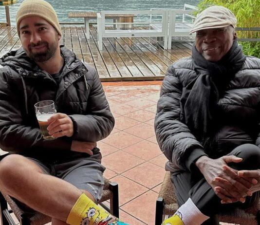 foto:-filho-posa-com-milton-nascimento-e-fala-sobre-“ano-desafiador”