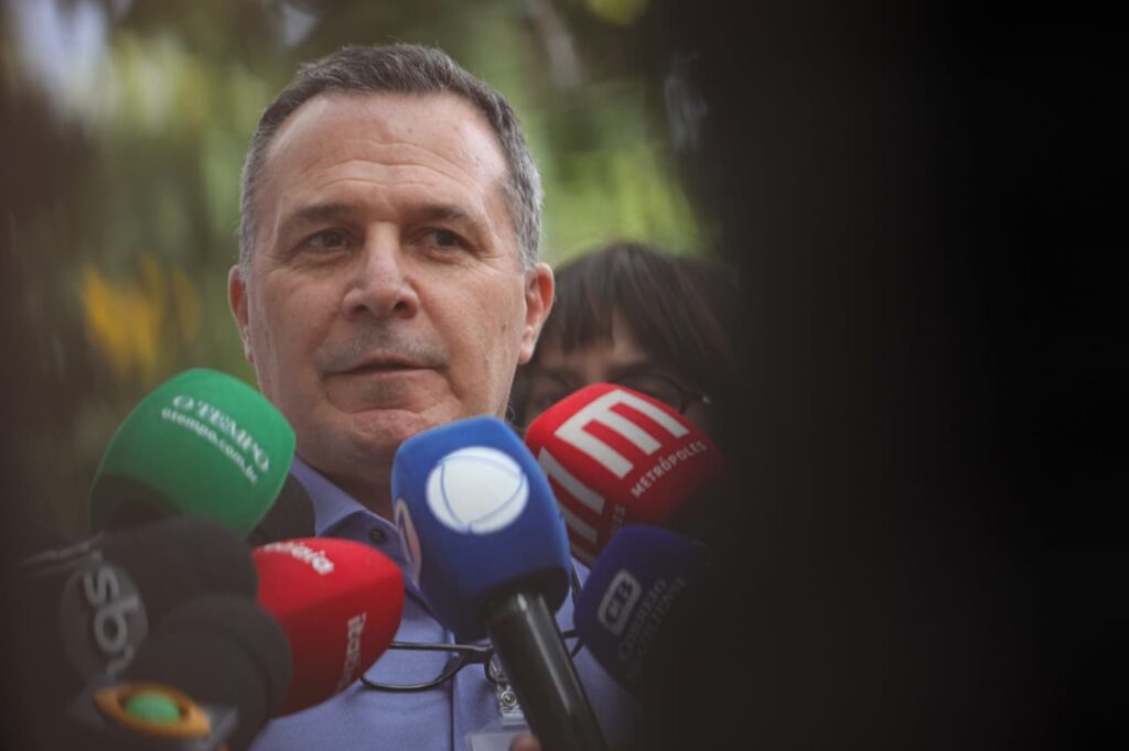 medico-de-bolsonaro-detalha-cirurgia-e-nao-descarta-novo-procedimento