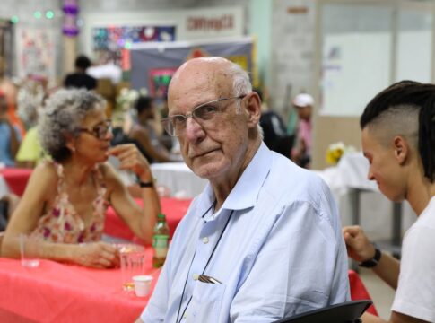 julio-lancelotti-promove-almoco-de-natal-para-moradores-de-rua-em-sp