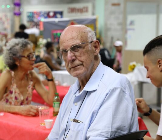 julio-lancelotti-promove-almoco-de-natal-para-moradores-de-rua-em-sp