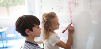 meninas-e-meninos-resolvem-problemas-matematicos-de-maneira-diferente