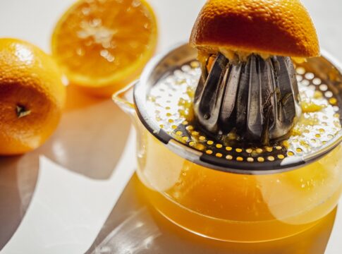 suco-de-laranja-e-aliado-da-saude-cardiovascular,-aponta-estudo