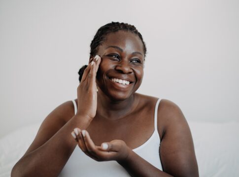 dermatologista-lista-7-alimentos-simples-que-transformam-a-sua-pele