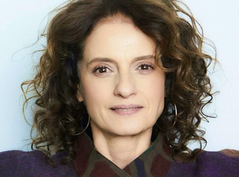 sucesso-no-teatro,-denise-fraga-abre-o-jogo-sobre-relacao-com-a-tv