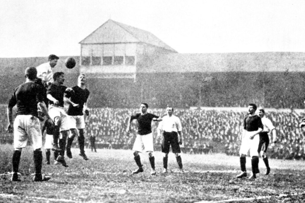 primeira-partida-oficial-de-futebol-completa-165-anos-de-historia