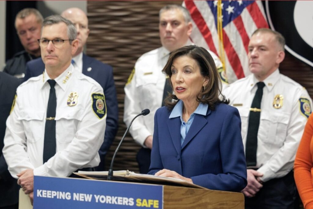 nova-lei-de-ny-exige-que-redes-sociais-alertem-jovens-de-perigo-mental