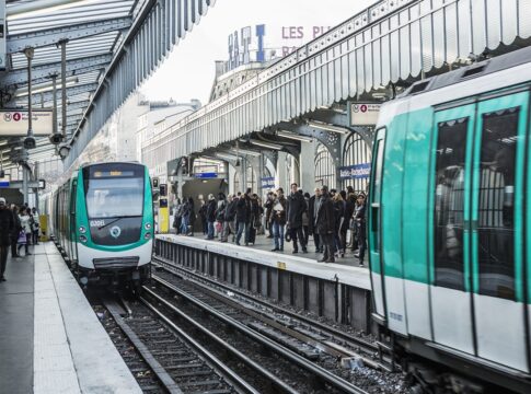 paris:-agressor-de-mulheres-no-metro-ja-foi-preso-por-violencia-sexual