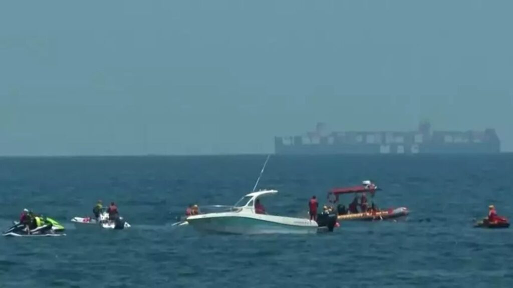 camera-flagra-momento-exato-da-queda-de-aviao-no-mar-de-copacabana
