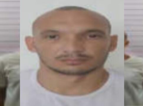 presos-abrem-barriga-de-detento-morto-e-picham-parede-com-sangue-em-sp