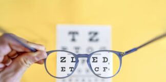 oftalmologistas-explicam-o-que-realmente-faz-o-grau-do-oculos-aumentar