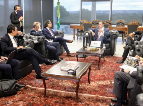 oea-ve-instituicoes-fortes-no-brasil-e-afasta-tese-de-censura