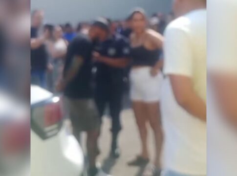 cliente-agride-funcionaria-de-sorveteria-em-shopping-e-acaba-preso